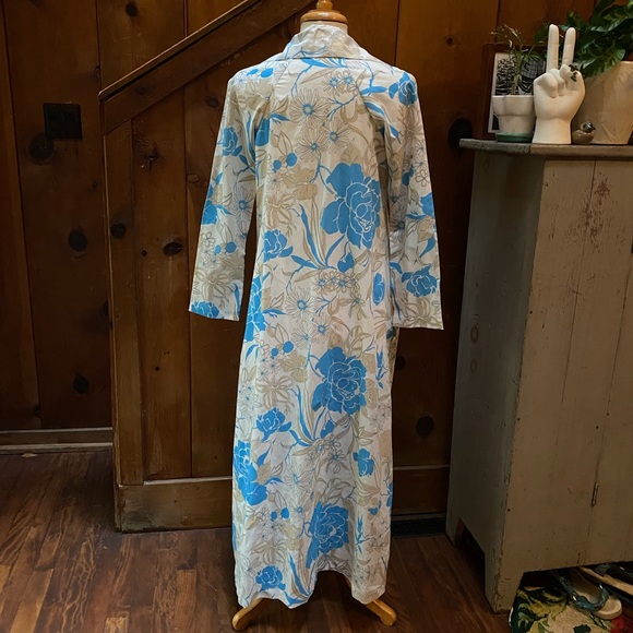 Vintage 70s Floral MuuMuu Caftan with Pockets - Picture 5 of 8